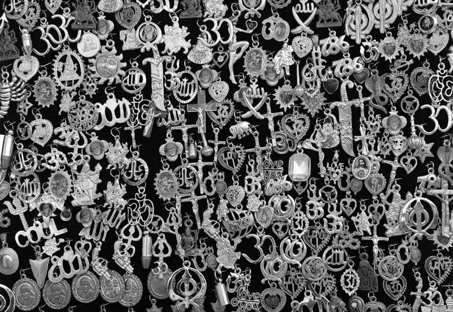 12_religion.symbols.india.blackandwhite.jpg